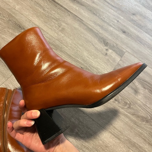 Jeffrey Campbell Boots - Picture 7 of 11